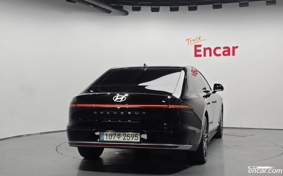 Hyundai Grandeur 2.5 2WD 2023 — thumbnail 4