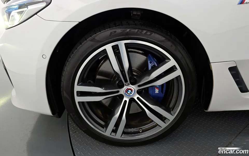 BMW 6 Series GT 630i xDrive M 2023 — thumbnail 2