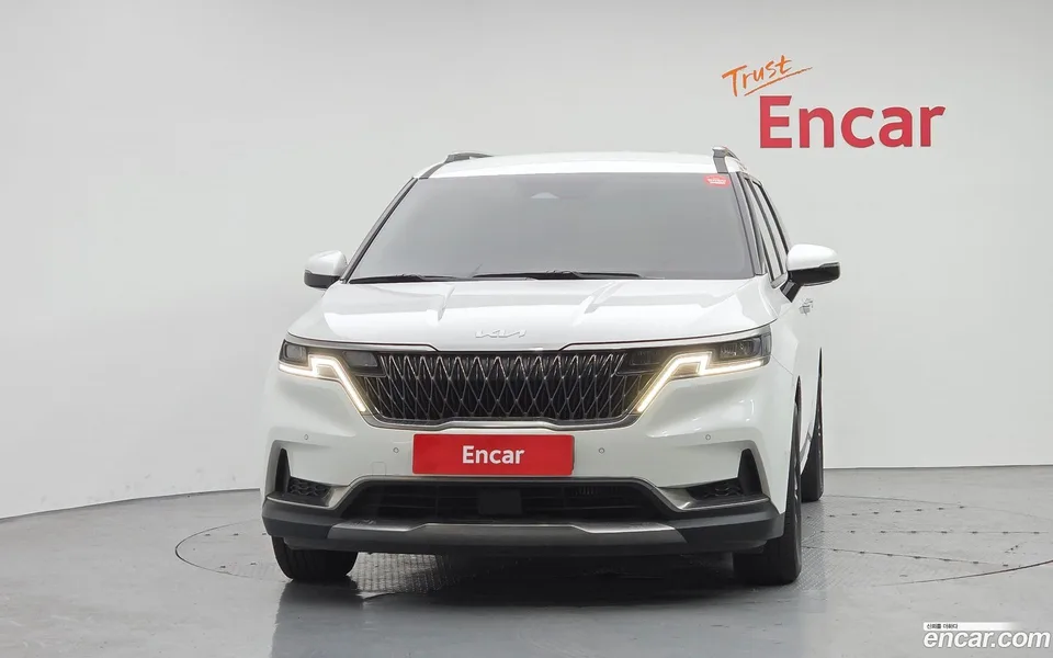 Kia Carnival 9 2022 — thumbnail 3