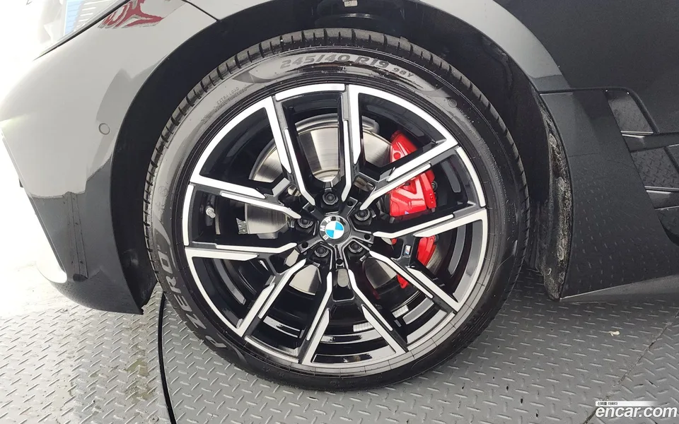 BMW 4 Series 420i M 2025 — thumbnail 5