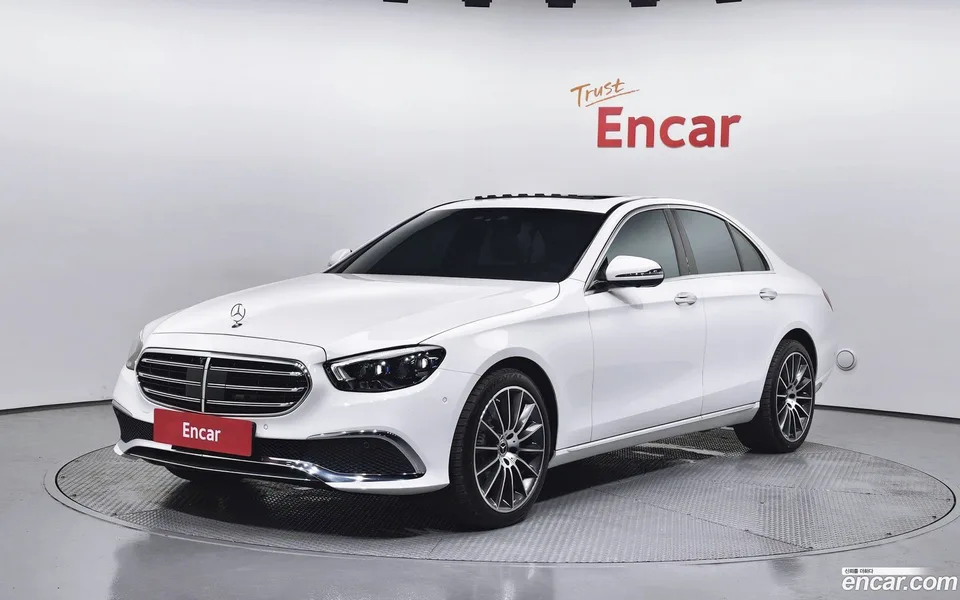Mercedes-Benz E-Class E250 2022 — photo 1, buy with delivery to Moscow