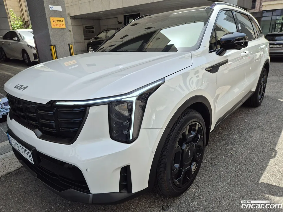 Kia Sorento 2.5T 2WD 2025 — photo 1, buy with delivery to Moscow