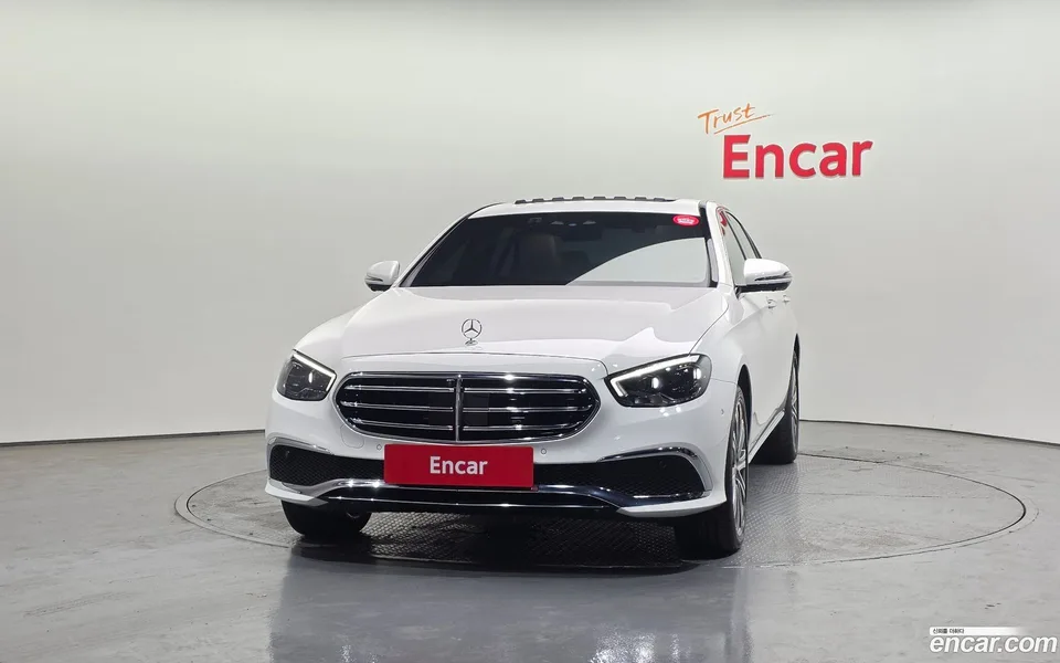 Mercedes-Benz E-Class E350 4MATIC 2023 — миниатюра 3