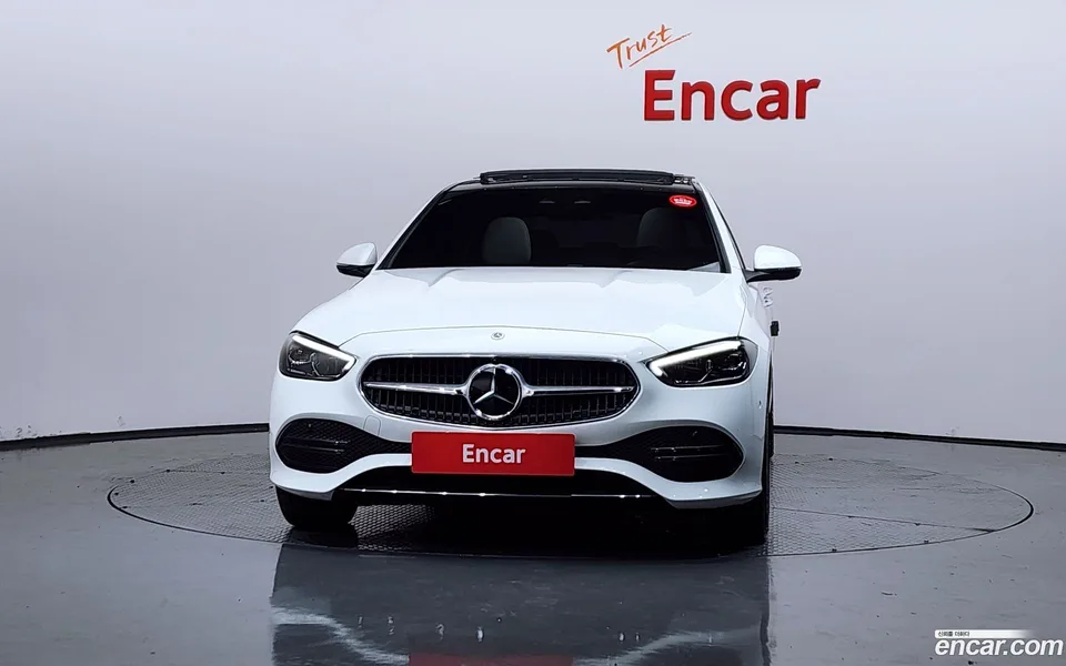 Mercedes-Benz C-Class C300 4MATIC 2023 — thumbnail 3