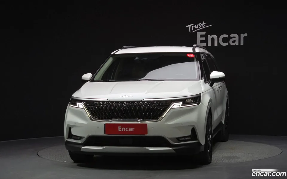 Kia Carnival 9 2022 — thumbnail 3