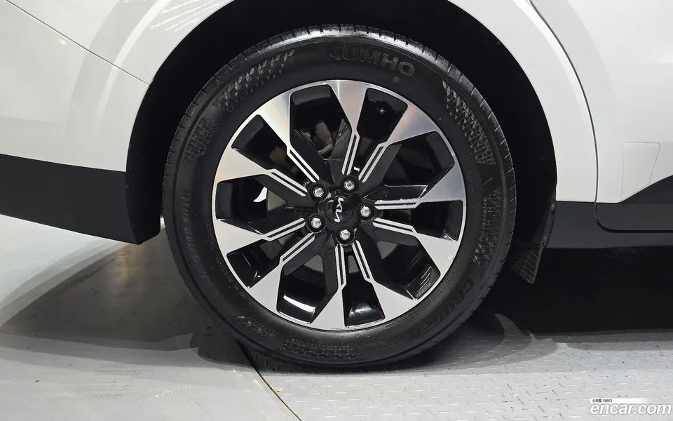 Kia Carnival 9 2022 — thumbnail 5