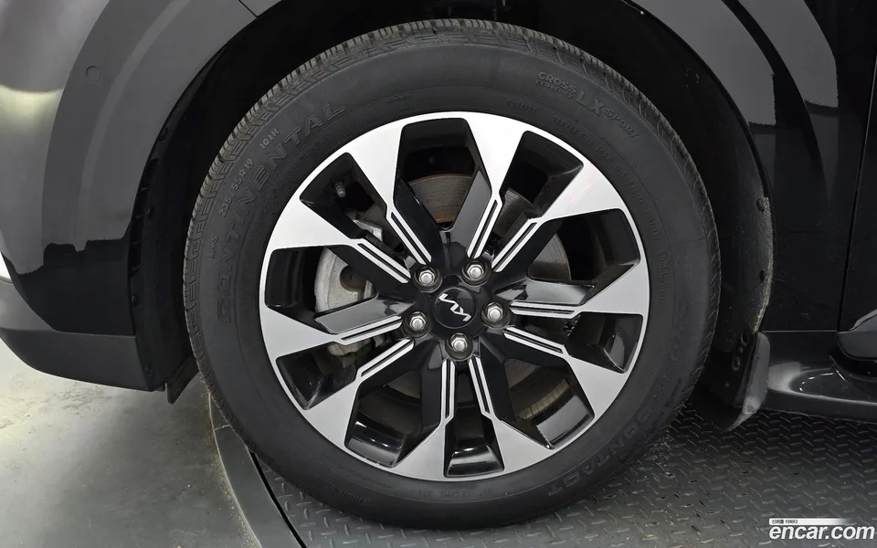 Kia Carnival 7 2022 — thumbnail 2
