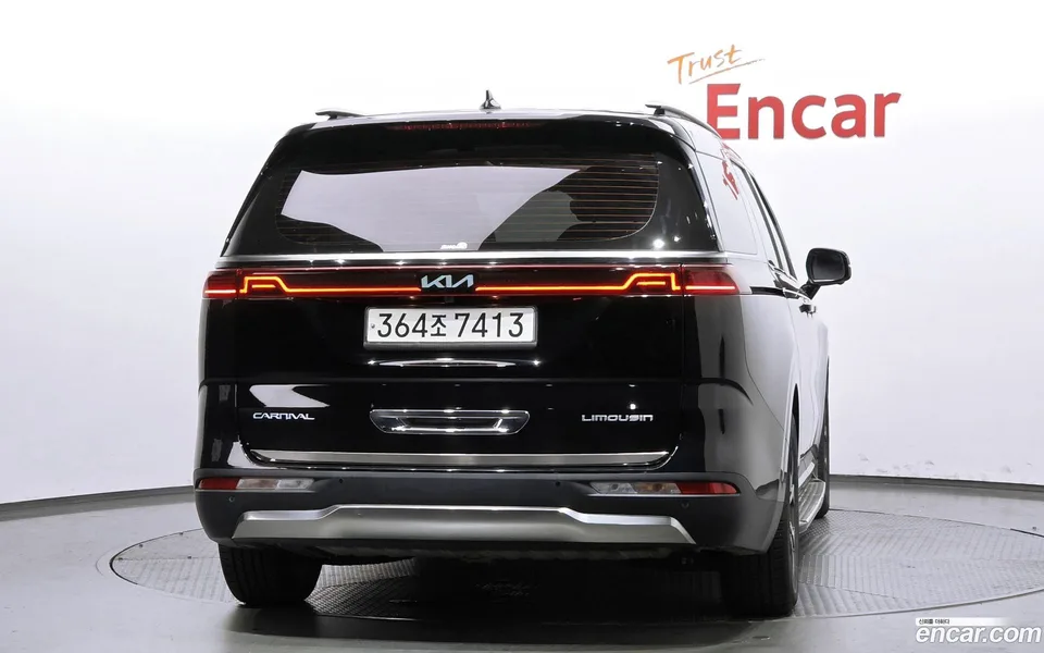 Kia Carnival 7 2022 — thumbnail 4