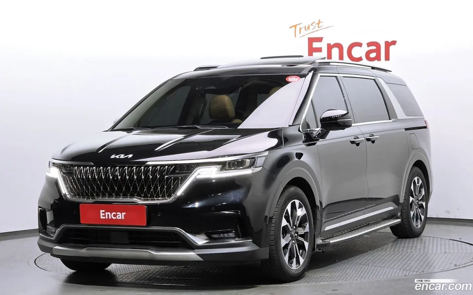 Kia Carnival 7 2022 — photo 1, buy with delivery to Moscow