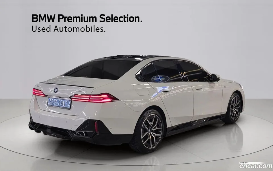 BMW i5 eDrive 40 M 2025 — thumbnail 2