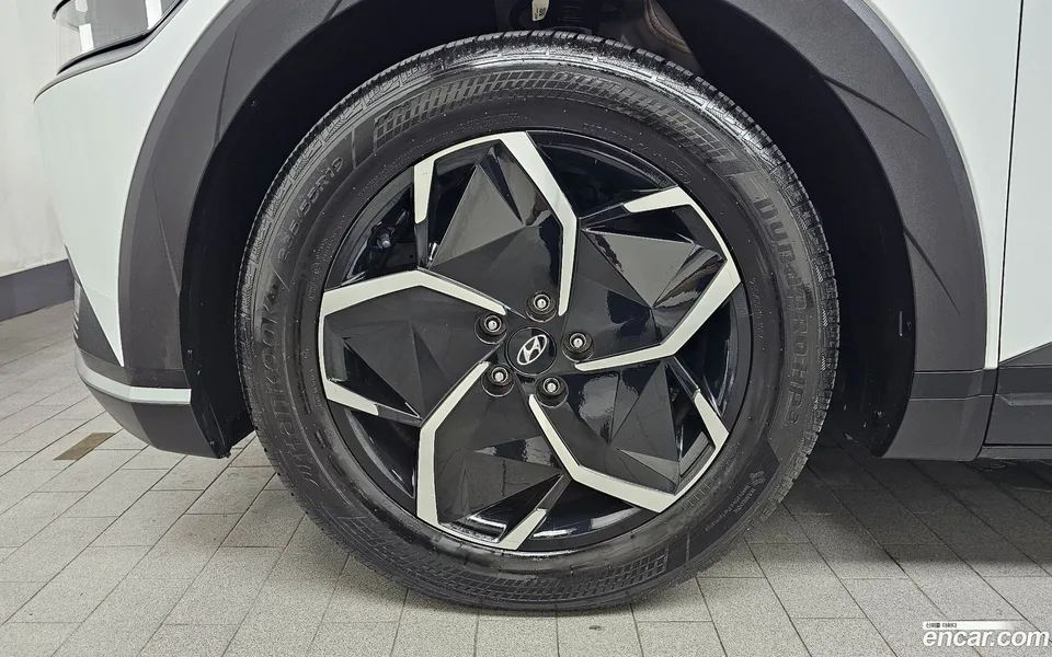 Hyundai Ioniq 5 AWD 2023 — thumbnail 2