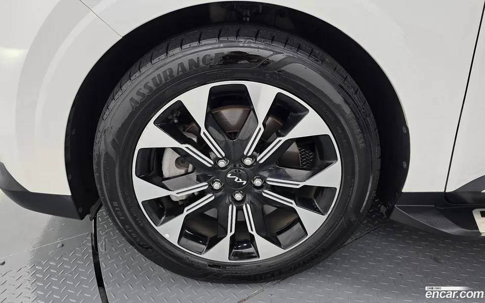 Kia Carnival 9 2022 — thumbnail 2