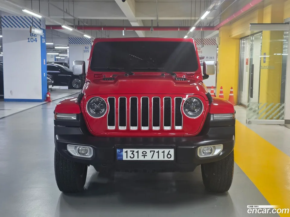 Jeep Wrangler 2.0 4 2023 — photo 1, buy with delivery to Moscow