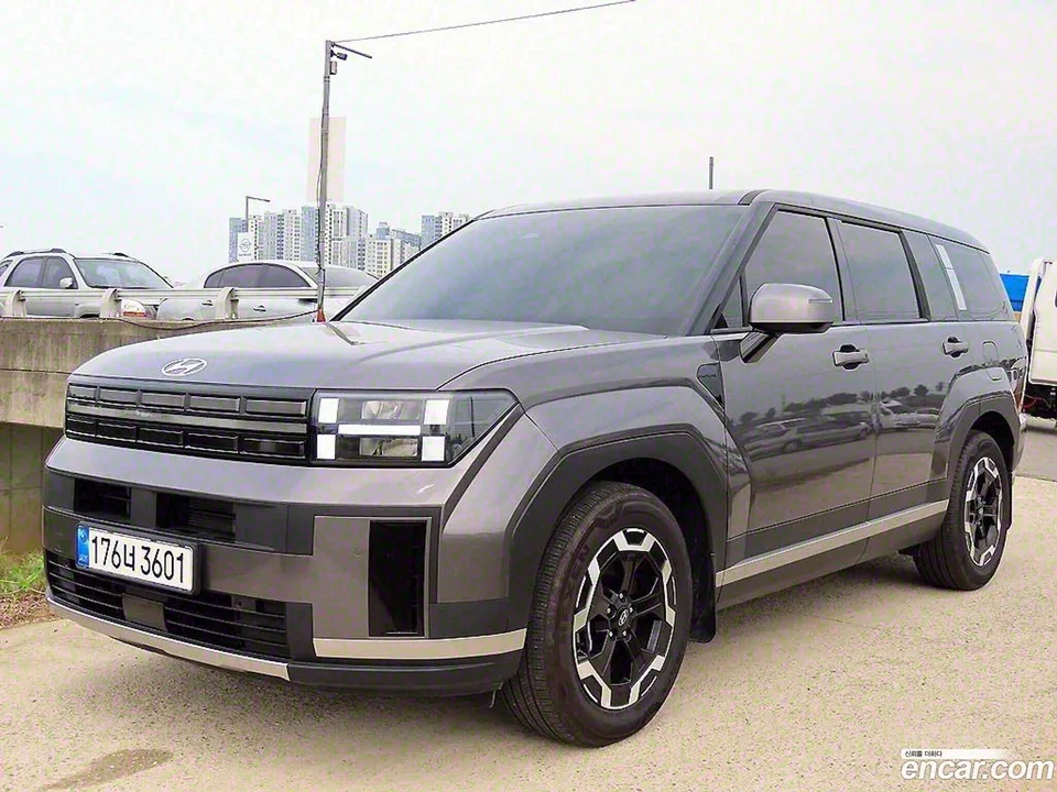 Hyundai SantaFe 2.5T 2WD 2023 — photo 1, buy with delivery to Moscow