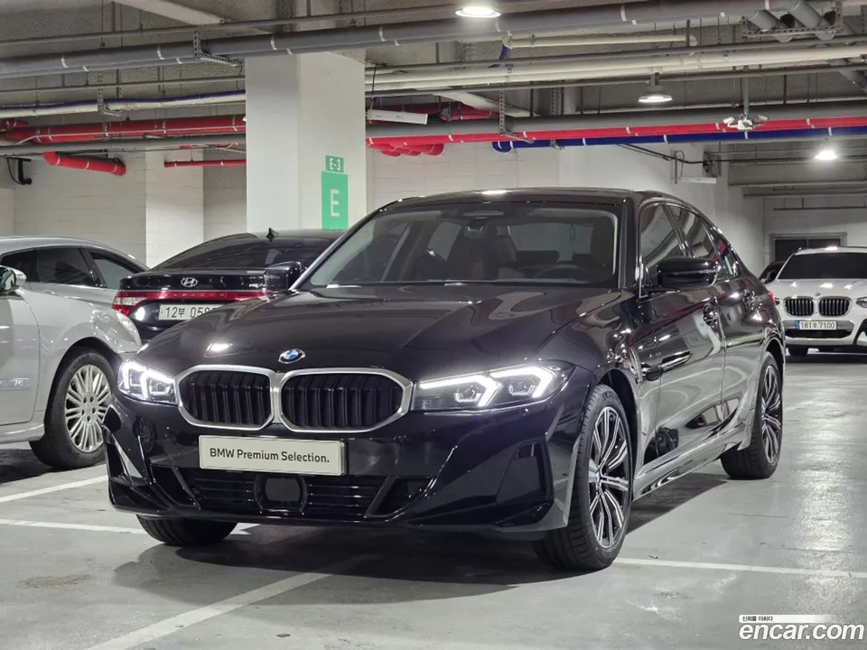BMW 3 Series 320i 2025 — photo 1, buy with delivery to Moscow