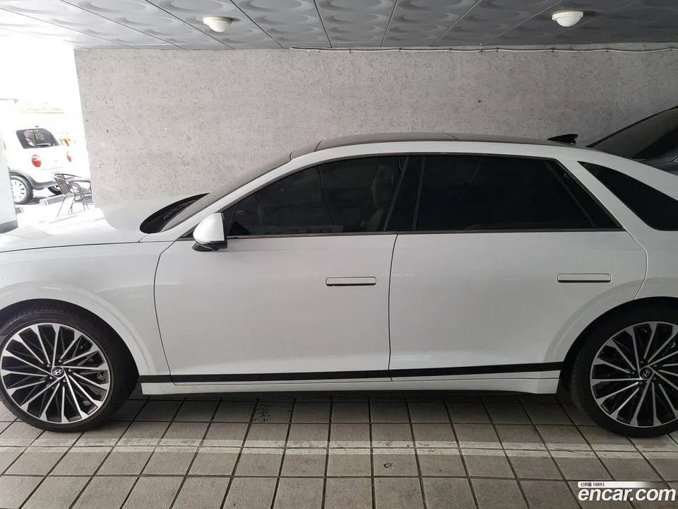 Hyundai Grandeur Hybrid 2023 — thumbnail 5
