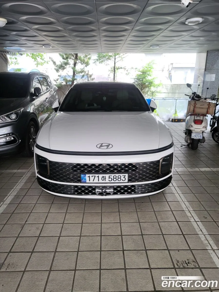 Hyundai Grandeur Hybrid 2023 — photo 1, buy with delivery to Moscow