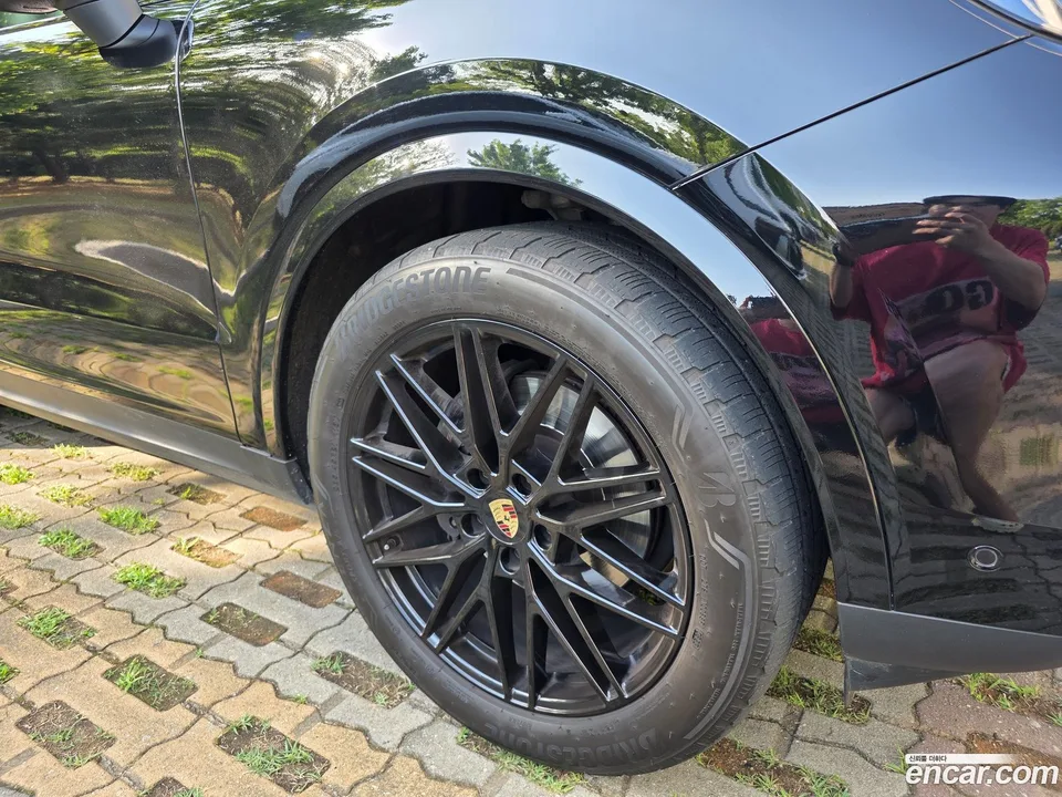 Porsche Cayenne 3.0 2023 — миниатюра 5