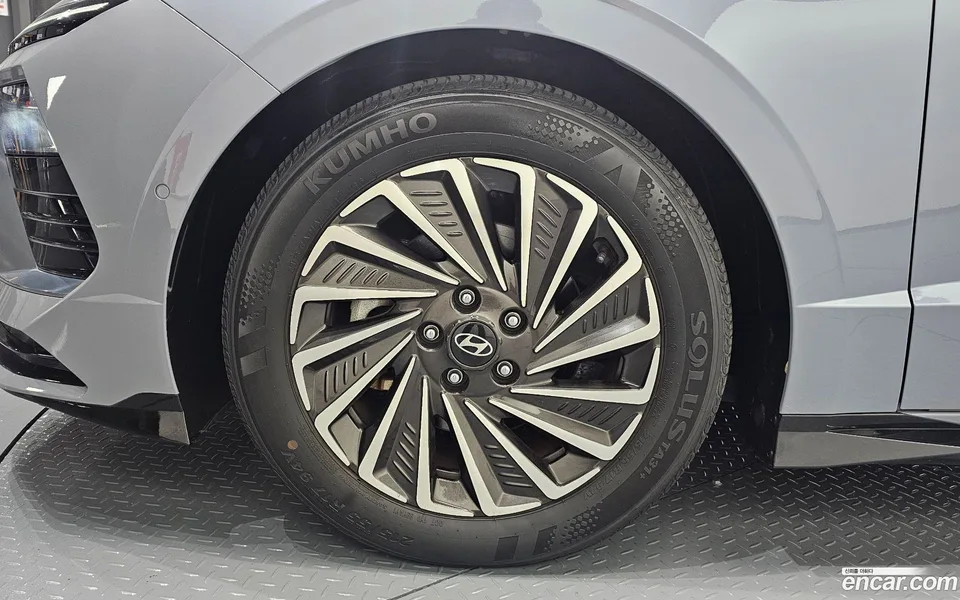 Hyundai Sonata The Edge Hybrid 2024 — thumbnail 2