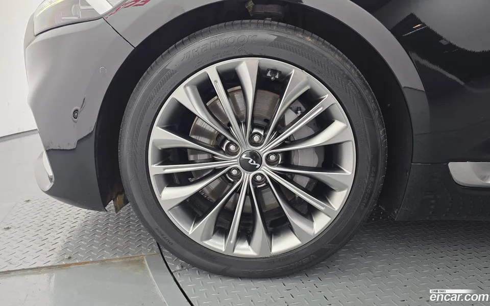 Kia K9 3.8 GDI AWD 2023 — thumbnail 2
