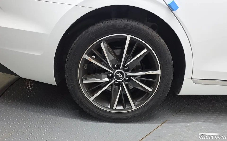 Hyundai Grandeur IG 2.5 2022 — thumbnail 2