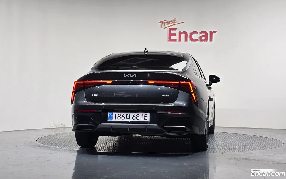 Kia K5 Hybrid 2025 — thumbnail 4