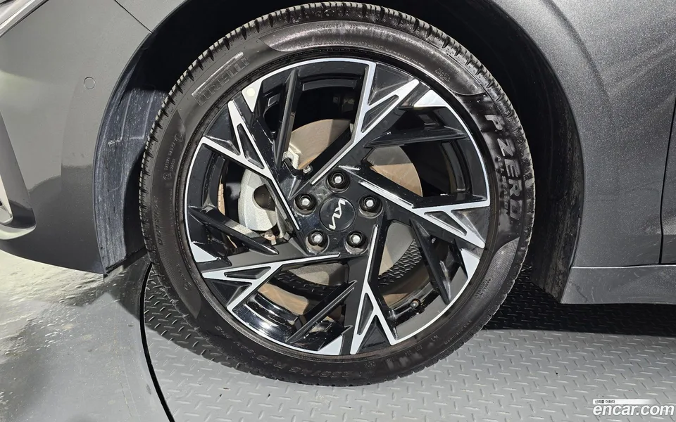 Kia K5 Hybrid 2025 — thumbnail 5