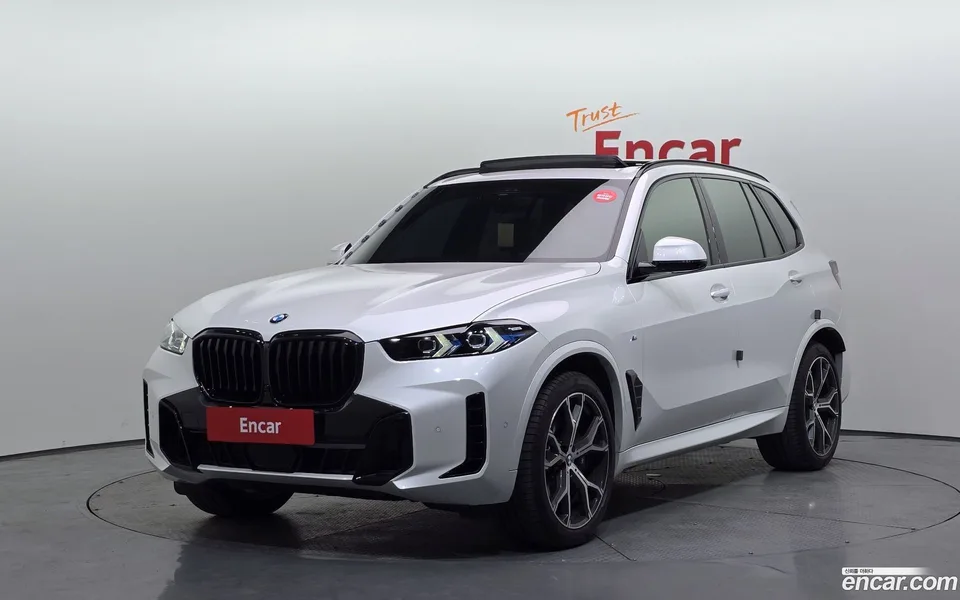 BMW X5 xDrive 30d M 2025 — photo 1, buy with delivery to Moscow