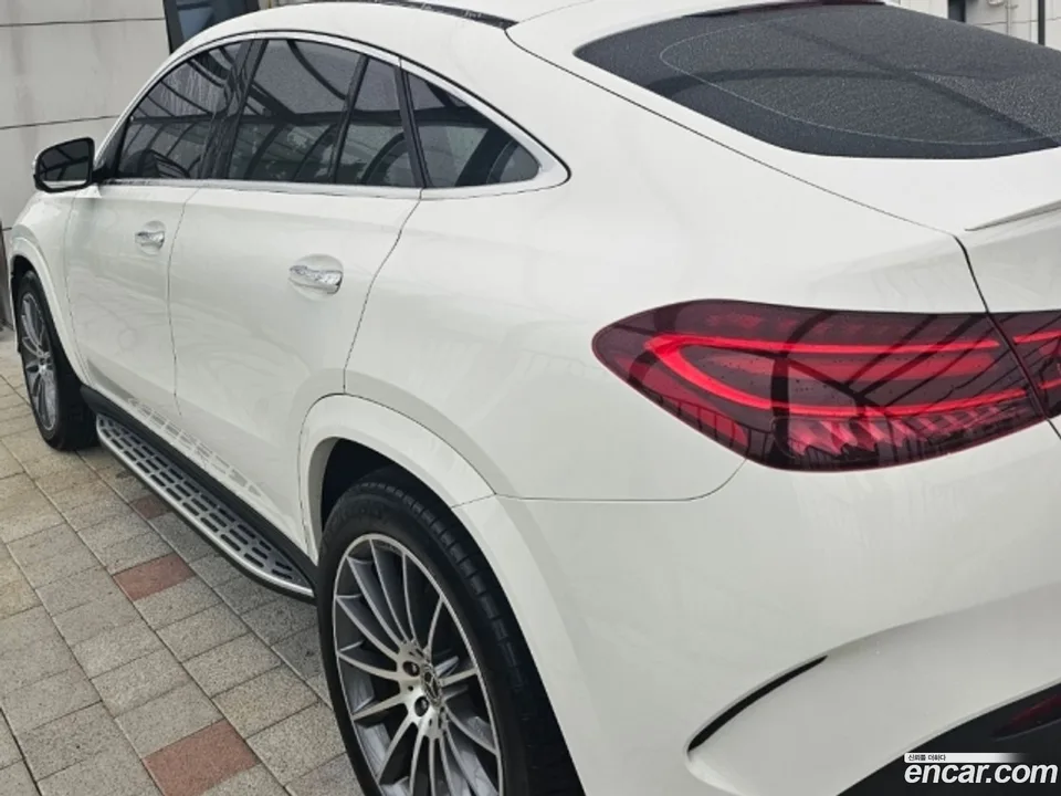 Mercedes-Benz GLE-Class GLE450d 4MATIC 2023 — thumbnail 3