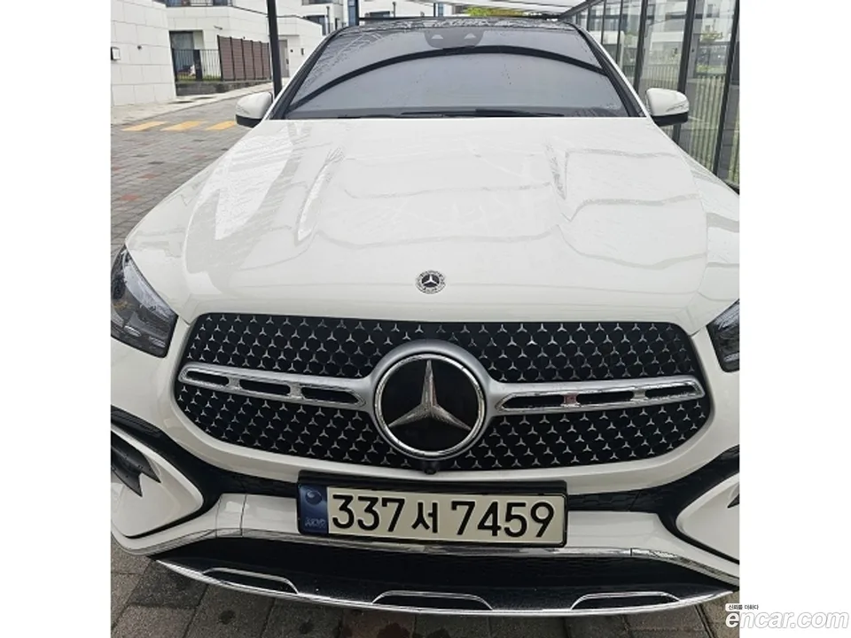 Mercedes-Benz GLE-Class GLE450d 4MATIC 2023 — photo 1, buy with delivery to Moscow