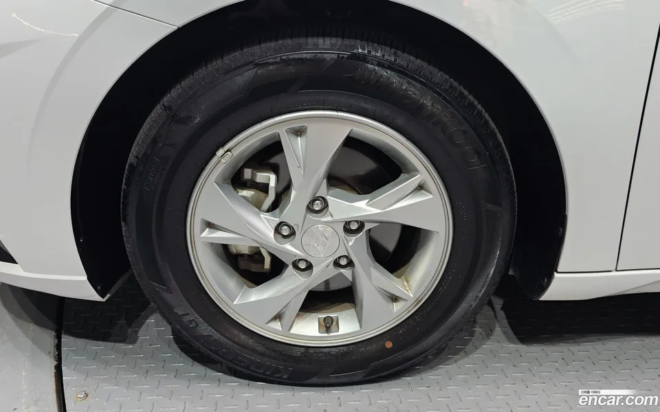 Hyundai Avante 1.6 2022 — thumbnail 2