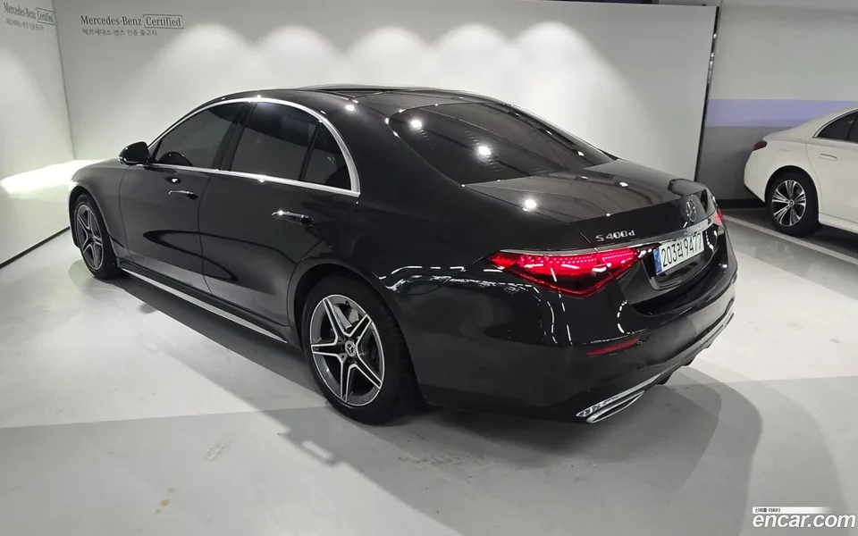 Mercedes-Benz S-Class S400 d 4MATIC 2023 — thumbnail 3