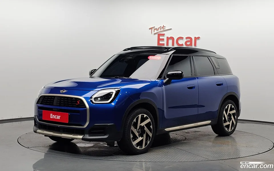 MINI Cooper S Countryman ALL4 2025 — фото 1, купить с доставкой в Москву