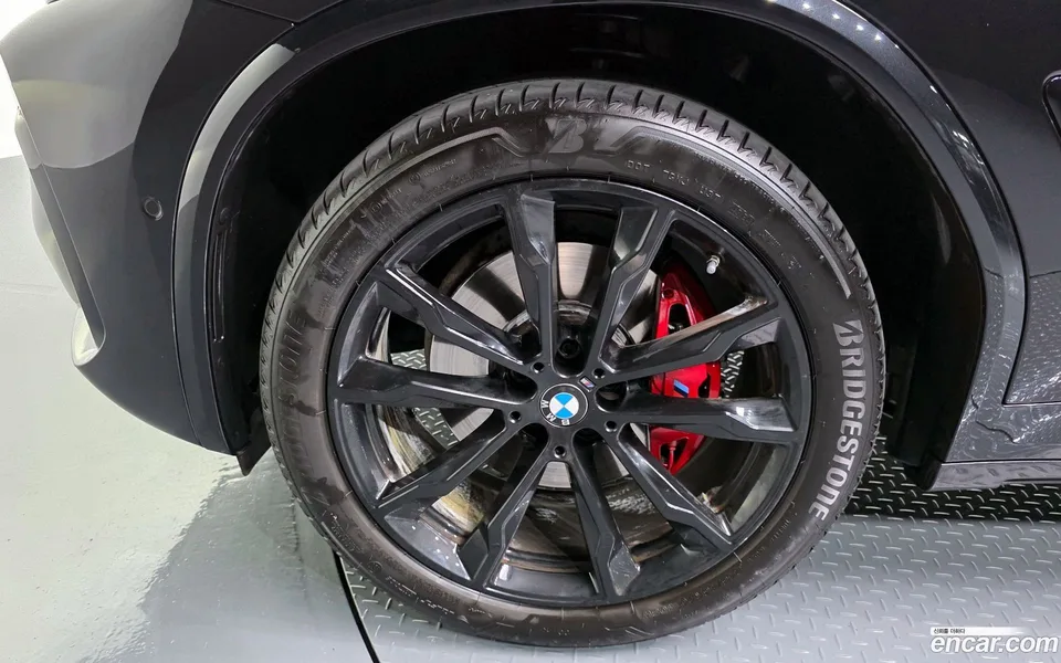 BMW X4 xDrive20i M 2025 — thumbnail 2