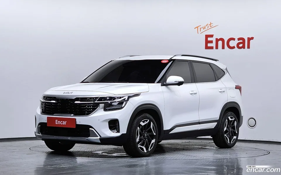 Kia Seltos 1.6 2WD 2024 — фото 1, купить с доставкой в Москву