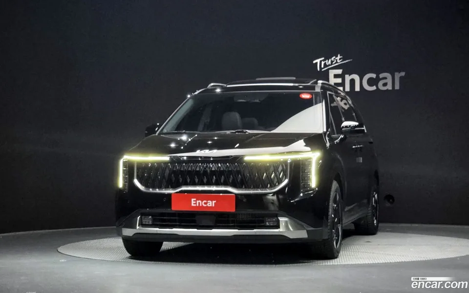 Kia Carnival 9 2024 — thumbnail 3