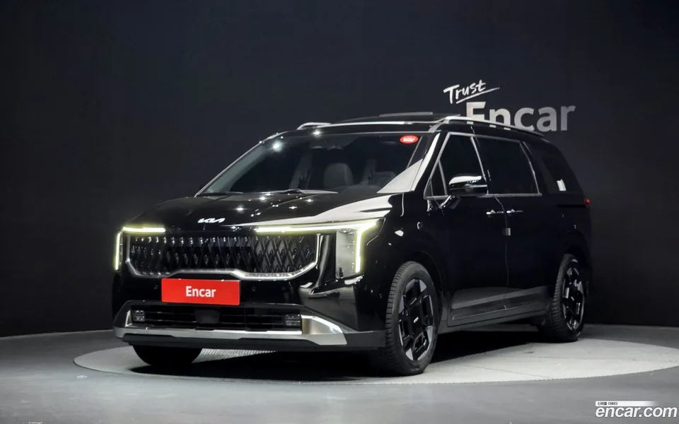 Kia Carnival 9 2024 — photo 1, buy with delivery to Moscow