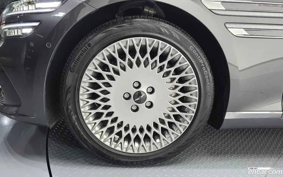 Genesis G80 2.5 AWD 2024 — thumbnail 2