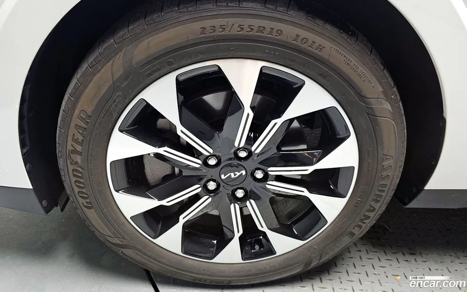 Kia Carnival 9 2022 — thumbnail 2