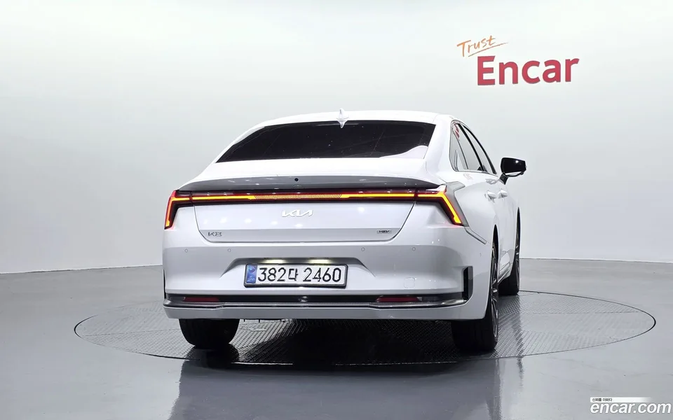 Kia K8 Hybrid 2025 — thumbnail 4