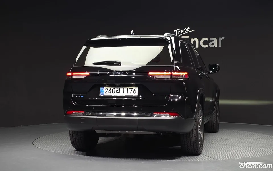 Jeep Grand Cherokee 4xe 2023 — миниатюра 4