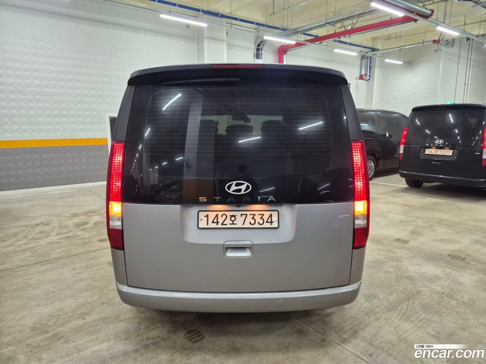 Hyundai Staria 4WD 9 2025 — thumbnail 4