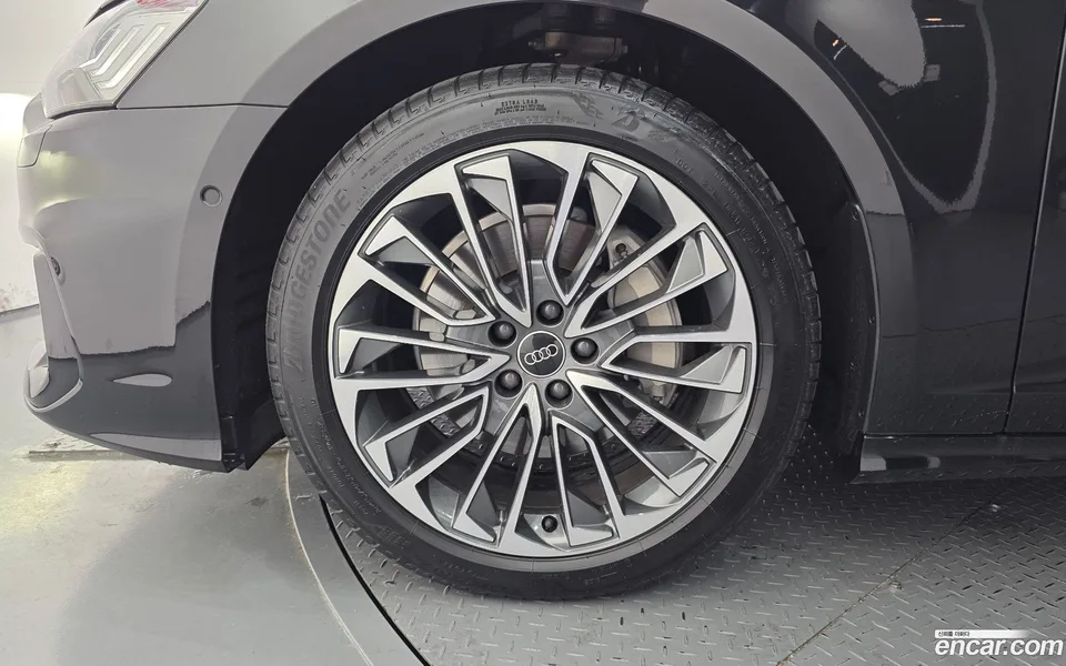 Audi A6 45 TFSI 2024 — миниатюра 5