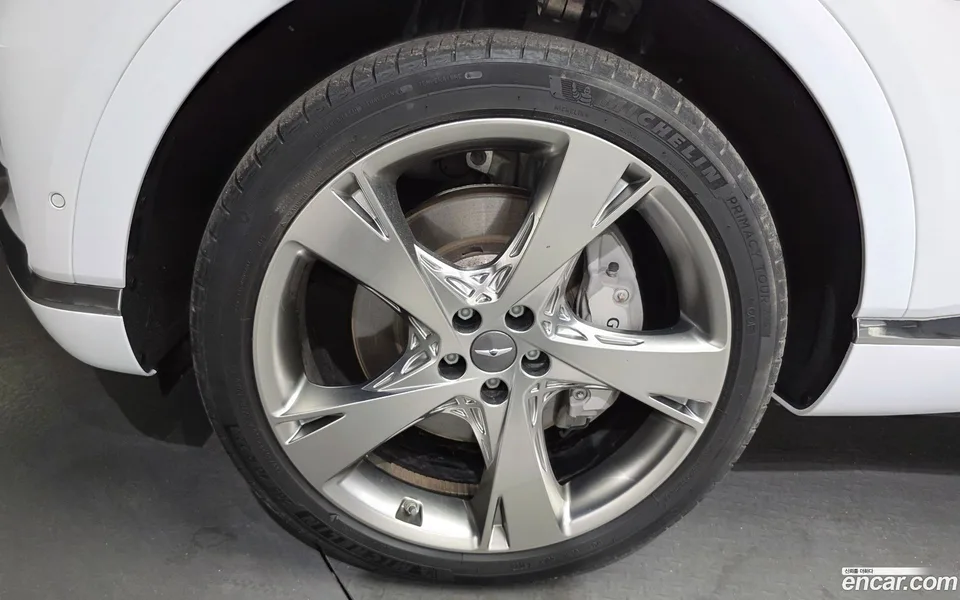 Genesis GV80 2.5T AWD 2023 — thumbnail 2