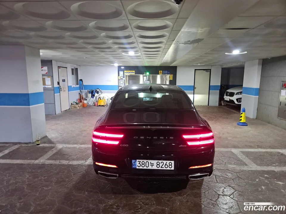 Genesis G80 2.5 AWD 2022 — thumbnail 4
