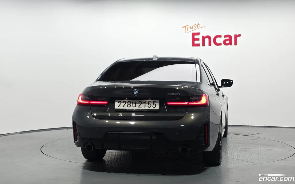 BMW 3 Series 320i M 2025 — thumbnail 4