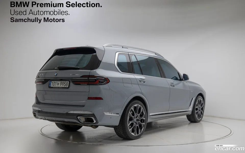 BMW X7 xDrive 40i M 6 2023 — thumbnail 4