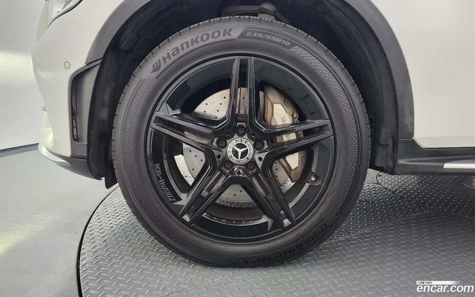 Mercedes-Benz GLC-Class GLC300e 4MATIC 2022 — thumbnail 5