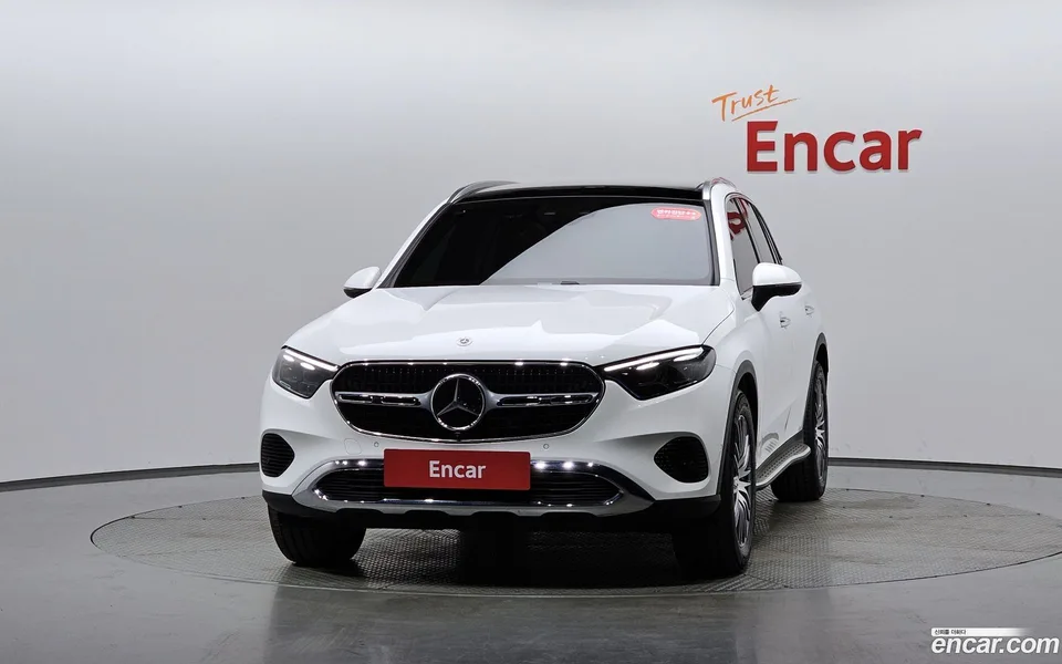Mercedes-Benz GLC-Class GLC300 4MATIC 2025 — миниатюра 3