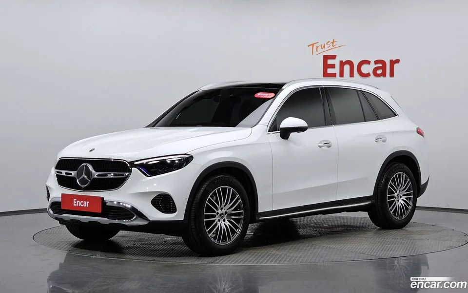 Mercedes-Benz GLC-Class GLC300 4MATIC 2025 — фото 1, купить с доставкой в Москву